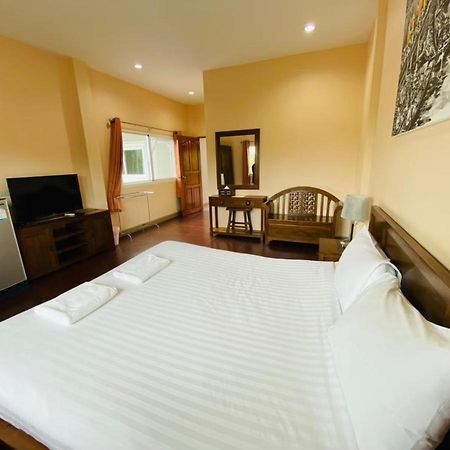 Baan Suan Khun Yaiy Hotel Ban Wang Takhrai Eksteriør billede