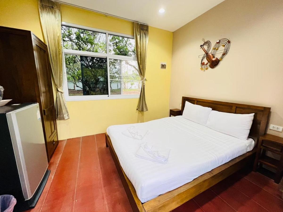 Baan Suan Khun Yaiy Hotel Ban Wang Takhrai Eksteriør billede