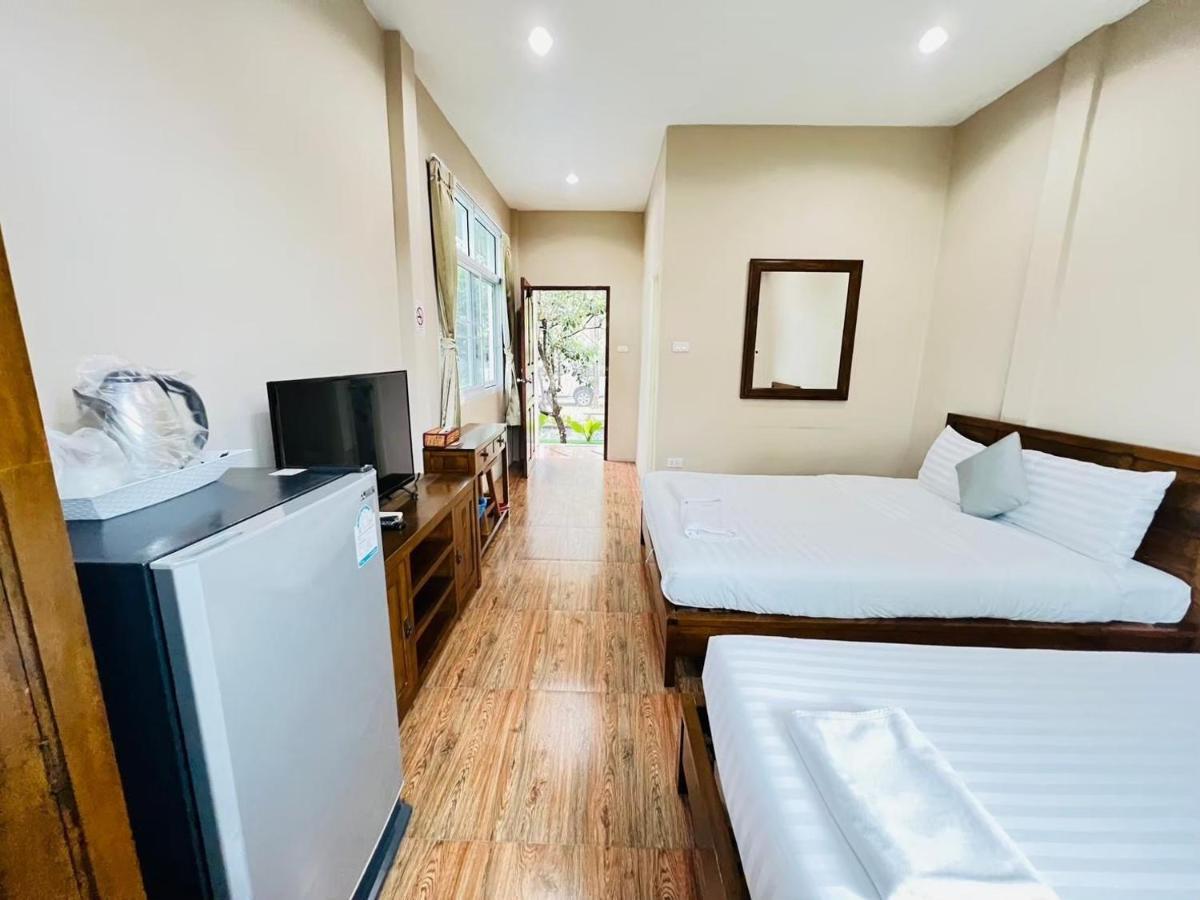 Baan Suan Khun Yaiy Hotel Ban Wang Takhrai Eksteriør billede
