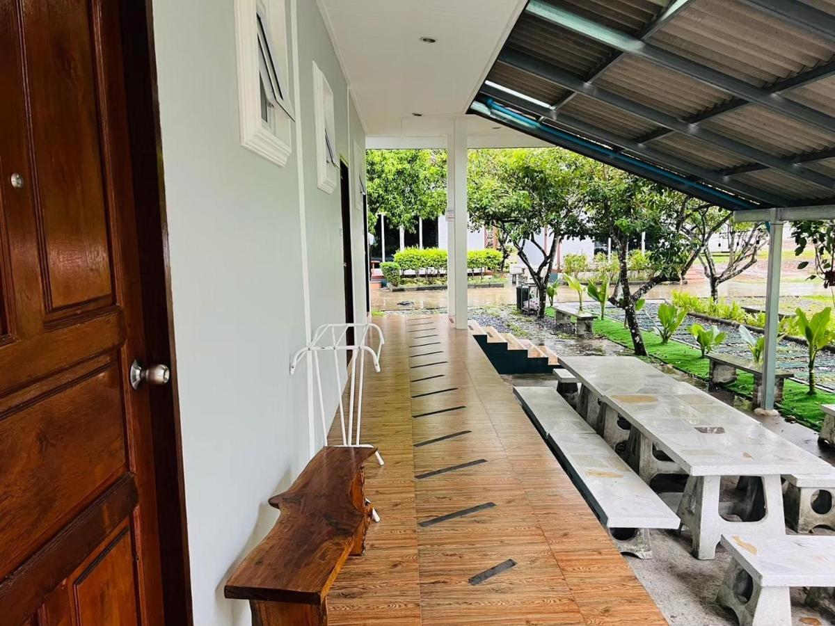 Baan Suan Khun Yaiy Hotel Ban Wang Takhrai Eksteriør billede